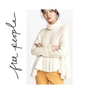 Free People Layer Cake Turtleneck Size M Sweater Bohemian Oversized Cabincore